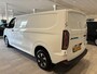 Ford E-Transit Cust. 340 L2H1 Trend 71 kWh Van €49.015,- voor €41.940,-