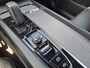 Volvo XC60 2.0 B5 R-Design | TREKHAAK | STOEL-STUURWIELVERWARMING | CAMERA | NAVIGATIE | HARMAN KARDON | ELEKTRISCHE STOELVERSTELLING