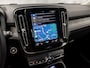Volvo XC40 1.5 T4 Recharge Inscription 211Pk Automaat (APPLE CARPLAY, GROOT NAVI, MEMORY SEATS, LEDER, SPORTSTOELEN, KEYLESS, STOELVERWARMING, CAMERA, ELEK ACHTERKLEP, NIEUWSTAAT)
