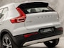 Volvo XC40 1.5 T4 Recharge Inscription 211Pk Automaat (APPLE CARPLAY, GROOT NAVI, MEMORY SEATS, LEDER, SPORTSTOELEN, KEYLESS, STOELVERWARMING, CAMERA, ELEK ACHTERKLEP, NIEUWSTAAT)