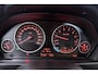 BMW 3-Serie Touring 318i High Executive (NAVIGATIE, TREKHAAK, STOELVERWARMING, DEALER ONDERHOUDEN, LEDER, LED)