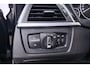 BMW 3-Serie Touring 318i High Executive (NAVIGATIE, TREKHAAK, STOELVERWARMING, DEALER ONDERHOUDEN, LEDER, LED)