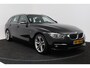 BMW 3-Serie Touring 318i High Executive (NAVIGATIE, TREKHAAK, STOELVERWARMING, DEALER ONDERHOUDEN, LEDER, LED)