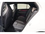 Volkswagen Golf 1.5 TSI R-Line Aut. [ Panoramadak Adapt.cruise Stoelverwarming ]