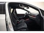 Volkswagen Golf 1.5 TSI R-Line Aut. [ Panoramadak Adapt.cruise Stoelverwarming ]