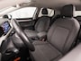 Volkswagen Golf 1.5 TSI Sport (4 CILINDER, APPLE CARPLAY, GROOT NAVI, STUUR/STOELVERWARMING, KEYLESS, GETINT GLAS, SPORTSTOELEN, PARKEERSENSOREN, SFEERVERLICHTING, NIEUWSTAAT)