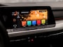 Volkswagen Golf 1.5 TSI Sport (4 CILINDER, APPLE CARPLAY, GROOT NAVI, STUUR/STOELVERWARMING, KEYLESS, GETINT GLAS, SPORTSTOELEN, PARKEERSENSOREN, SFEERVERLICHTING, NIEUWSTAAT)