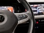 Volkswagen Golf 1.5 TSI Sport (4 CILINDER, APPLE CARPLAY, GROOT NAVI, STUUR/STOELVERWARMING, KEYLESS, GETINT GLAS, SPORTSTOELEN, PARKEERSENSOREN, SFEERVERLICHTING, NIEUWSTAAT)