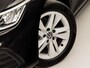 Volkswagen Golf 1.5 TSI Sport (4 CILINDER, APPLE CARPLAY, GROOT NAVI, STUUR/STOELVERWARMING, KEYLESS, GETINT GLAS, SPORTSTOELEN, PARKEERSENSOREN, SFEERVERLICHTING, NIEUWSTAAT)