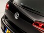 Volkswagen Golf 1.4 TSI Highline Sport 150Pk Automaat (NAVIGATIE, CLIMATE, STOELVERWARMING, XENON, GETINT GLAS, SPORTSTOELEN, PARKEERSENSOREN, LM VELGEN, TREKHAAK, NIEUWSTAAT)
