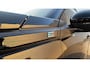 Peugeot e-2008 54KWH 156PK ALLURE AVANTAGE AUTOMAAT NAVI / LEDER / CLIMA / LED / PDC / 17" LMV / KEYLESS / CAMERA / CRUISECONTROL / 1E EIGENAAR / NIEUWSTAAT !!