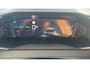 Peugeot e-2008 54KWH 156PK ALLURE AVANTAGE AUTOMAAT NAVI / LEDER / CLIMA / LED / PDC / 17" LMV / KEYLESS / CAMERA / CRUISECONTROL / 1E EIGENAAR / NIEUWSTAAT !!