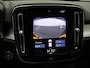 Volvo XC40 2.0 T4 Momentum / Adaptive Cruise / BLIS / Parkeercamera / Parkeersensoren V+A / All-Seasonbanden /