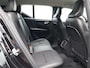Volvo XC40 2.0 T4 Momentum / Adaptive Cruise / BLIS / Parkeercamera / Parkeersensoren V+A / All-Seasonbanden /