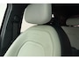 Kia EV3 GT-PlusLine 81.4 kWh | WLTP 563KM | Stoelverwarming & Stoelverkoeling | Panoramisch schuif/kantel dak | Adaptive Cruise Control | 360° Camera | Massage | 19'' Lichtmetalen velgen | Head Up Display |