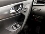 Nissan Qashqai 1.2 N-Connecta (PANORAMADAK, NAVIGATIE, 360 CAMERA, GETINT GLAS, SPORTSTOELEN, CRUISE, NIEUWE APK, NIEUWSTAAT)
