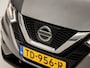 Nissan Qashqai 1.2 N-Connecta (PANORAMADAK, NAVIGATIE, 360 CAMERA, GETINT GLAS, SPORTSTOELEN, CRUISE, NIEUWE APK, NIEUWSTAAT)