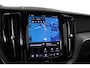 Volvo XC60 2.0 T6 Plug-in hybrid AWD Ultra Black Edition Trekhaak, ACC, Massage, Harman/Kardon, Dodehoek detectie, Rondomzicht Camera, Stoelventilatie/verwarming, Apple CarPlay/Android Auto