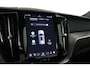Volvo XC60 2.0 T6 Plug-in hybrid AWD Ultra Black Edition Trekhaak, ACC, Massage, Harman/Kardon, Dodehoek detectie, Rondomzicht Camera, Stoelventilatie/verwarming, Apple CarPlay/Android Auto