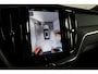 Volvo XC60 2.0 T6 Plug-in hybrid AWD Ultra Black Edition Trekhaak, ACC, Massage, Harman/Kardon, Dodehoek detectie, Rondomzicht Camera, Stoelventilatie/verwarming, Apple CarPlay/Android Auto