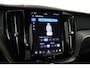Volvo XC60 2.0 T6 Plug-in hybrid AWD Ultra Black Edition Trekhaak, ACC, Massage, Harman/Kardon, Dodehoek detectie, Rondomzicht Camera, Stoelventilatie/verwarming, Apple CarPlay/Android Auto
