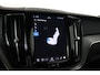 Volvo XC60 2.0 T6 Plug-in hybrid AWD Ultra Black Edition Trekhaak, ACC, Massage, Harman/Kardon, Dodehoek detectie, Rondomzicht Camera, Stoelventilatie/verwarming, Apple CarPlay/Android Auto