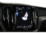 Volvo XC60 2.0 T6 Plug-in hybrid AWD Ultra Black Edition Trekhaak, ACC, Massage, Harman/Kardon, Dodehoek detectie, Rondomzicht Camera, Stoelventilatie/verwarming, Apple CarPlay/Android Auto
