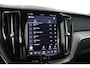 Volvo XC60 2.0 T6 Plug-in hybrid AWD Ultra Black Edition Trekhaak, ACC, Massage, Harman/Kardon, Dodehoek detectie, Rondomzicht Camera, Stoelventilatie/verwarming, Apple CarPlay/Android Auto