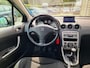 Peugeot 308 SW 1.6 HDiF Blue Lease Executive 03-2011 Zwart Metallic APK NIEUW!!