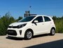 Kia Picanto 1.0 MPi DynamicLine | Carplay | Camera | 1jr APK