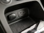 Renault Captur 1.2 TCe Dynamique Automaat (NAVIGATIE, CLIMATE, GETINT GLAS, CAMERA, SPORTSTOELEN, TREKHAAK, LM VELGEN, NIEUWSTAAT)
