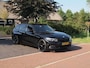 BMW 3-Serie Touring 318i Business Edition | Black Optic | Apple Carplay | Sfeerverlichting | Parkeersensoren | NL-Auto |