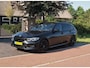BMW 3-Serie Touring 318i Business Edition | Black Optic | Apple Carplay | Sfeerverlichting | Parkeersensoren | NL-Auto |
