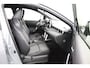 Toyota Corolla Cross Hybrid 200 Style | Alcantara Bekleding | Led Verlichting | Navigatie | Keyless Entry |