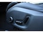 Volvo XC60 T6 AutomaatPlug-in hybrid AWD Plus Black Edition | 22 inch 5-Dubbel Spaaks Glossy Black / Diamond Cut Velgen | Luxe Lederen Bekleding | Extra Getint Glas Achterportieren En Bagageruimte | Grafisch Head-up Display | Elektrisch Glazen Panorama-Dak | Visual Park Assist Met Front "Fisheye" View | Electronic Climate Controle | Verwarmende Voorstoelen + Stuurwiel | Verwarmbare Buitenste Zitplaatsen Tweede Zitrij |