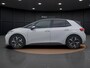 Volkswagen ID.3 Pro Business 59 kWh | Navigatie | Camera | Stuur-/Stoelverwarming | IQ Light | ACC | 19" |