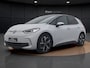 Volkswagen ID.3 Pro Business 59 kWh | Navigatie | Camera | Stuur-/Stoelverwarming | IQ Light | ACC | 19" |