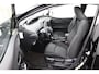 Toyota Prius 1.8 Business Plus | Trekhaak | Head Up Display | Dodehoek Detectie | Navigatie | Stoelverwarming | DAB | Keyless Entry |