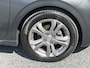 Peugeot 208 1.2 PureTech Style Pack Plus 1e Eigenaar,D-riem vv in 2025,Dealer Onderhouden,Pano,Navi,Trekhaak,Carplay,Clima,Cruise,Lm velgen,Pdc,N.A.P,Recent beurt gehad,Apk tot 03-2027
