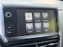 Peugeot 208 1.2 PureTech Style Pack Plus 1e Eigenaar,D-riem vv in 2025,Dealer Onderhouden,Pano,Navi,Trekhaak,Carplay,Clima,Cruise,Lm velgen,Pdc,N.A.P,Recent beurt gehad,Apk tot 03-2027
