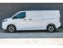 Ford E-Transit Custom 340 L2H1 Trend 71kWh / Trekhaak / 2X Schuifdeur / 2300KG Trekgewicht / Cruise Control / Carplay / Nieuwe Bus!