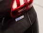 Peugeot 2008 1.2 PureTech Sport Automaat (PANORAMADAK, NAVIGATIE, PARKEERSENSOREN, SPORTSTOELEN, CRUISE, NIEUWSTAAT)