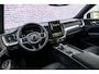 Volvo XC60 2.0 T6 Plug-in hybrid AWD Essential | Gratis Trekhaak | Adaptieve Cruise Control | Park assist | Getint Glas | Leder | Driver assist | Stoel- / stuurwielverwarming | All Season banden |
