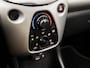 Toyota Aygo 1.0 VVT-i x-play Sport (CAMERA, AIRCO, CRUISE, SPORTSTOELEN, ELEK RAMEN, NIEUWE APK, NIEUWSTAAT)