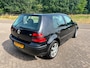 Volkswagen Golf 1.6-16V Trendline // APK 19-8-2027 !!