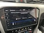 Volkswagen Passat Variant 1.4 TSI PHEV GTE / AUTOMAAT/ PANO/ TREKHAAK/ ACC/ PARK.SENSOR.V+A/ 360 CAMERA/ STUUR+STOELVERWARM./ MASAGE/ ELEK.ACHTERKLEP/ APP-CONNECT/ DIGITAL DASH/ NAVI/ DAB/ CLIMA/ 17'' LMV