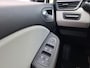 Renault Clio 1.6 E-Tech Hybrid 140 Initiale Paris | HEV | Leder | Blindspot | 360 Cam | stuur/stoel verwarming |