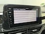 Volkswagen T-Roc Cabrio 1.5 TSI R-Line / AUTOMAAT/ PARK.SENSOREN V+A/ CAMERA/ STUUR+STOELVERWARM./ APP-CONNECT/ ACC/ KEYLESS/ DODEHOEK/ RIJ-MODI/ DIGITAL DASH/ NAVI/ DAB/ CLIMA/ IQ.LIGHT/ 19'' LMV