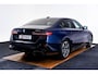 BMW 5-Serie 530e M-sport - Trekhaak - Harman Kardon - Driving Assistant Plus - Parking Assistant - 19 inch - Stuurwielverwarming - Stoelverwarming