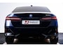 BMW 5-Serie 530e M-sport - Trekhaak - Harman Kardon - Driving Assistant Plus - Parking Assistant - 19 inch - Stuurwielverwarming - Stoelverwarming